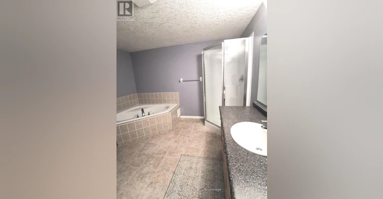 528 Activa Avenue, Kitchener, ON, N2E 4C2 - 9