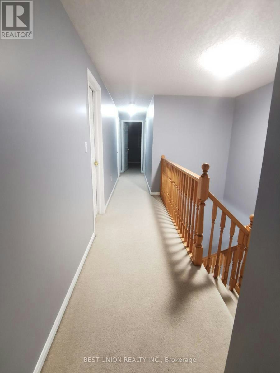 528 Activa Avenue, Kitchener, ON, N2E 4C2 - 7