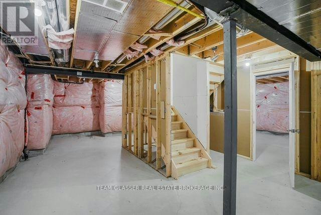 2407 Red Thorne Avenue, London, ON, N6P 0E7 - 35