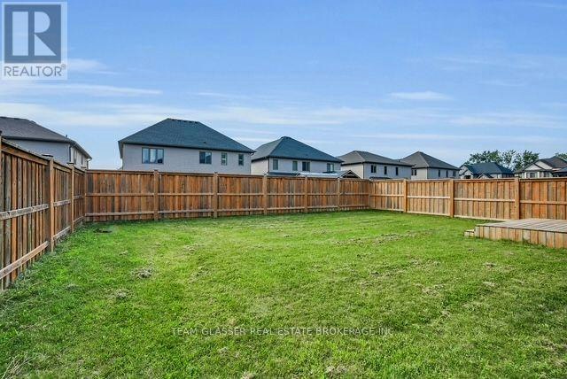 2407 Red Thorne Avenue, London, ON, N6P 0E7 - 38