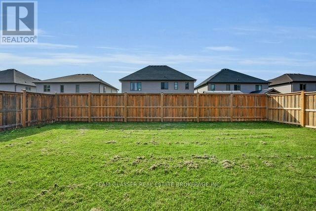 2407 Red Thorne Avenue, London, ON, N6P 0E7 - 39
