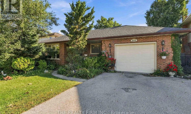 1132 Iroquois Crescent