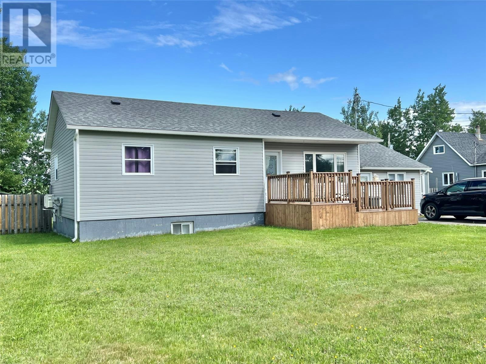 6 Water Street, Botwood, NL, A0H 1E0