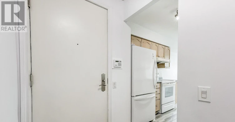 403-61 Town Centre Court, Toronto, ON, M1P 5C5 - 3
