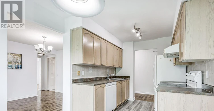 403-61 Town Centre Court, Toronto, ON, M1P 5C5 - 4
