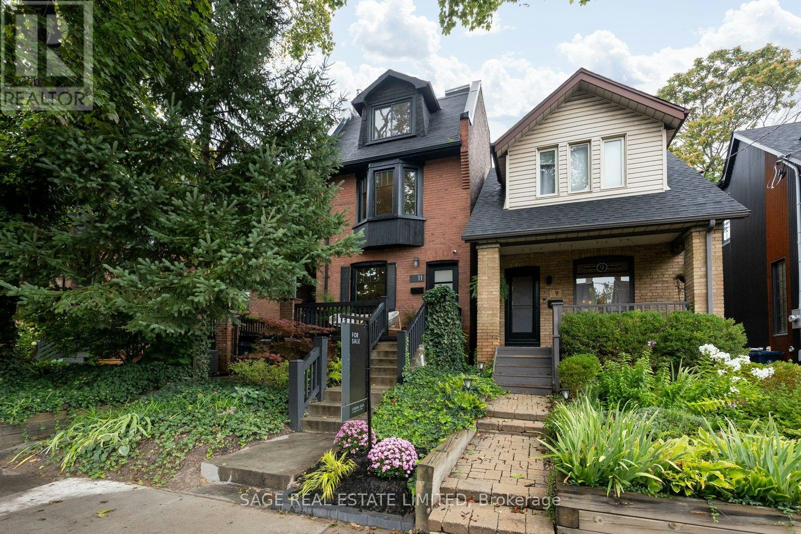 11 Bertmount Avenue, Toronto, ON, M4M 2X8