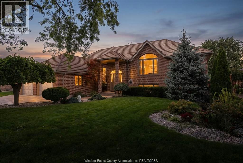 12354 Funaro Crescent, Tecumseh, ON, N9K 1C4