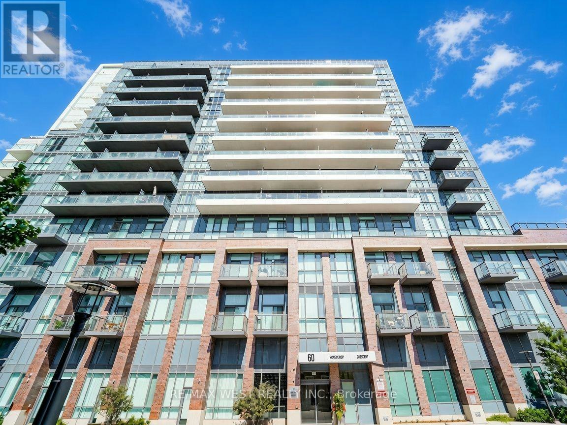 311-60 Honeycrisp Crescent, Vaughan, ON, L4K 0N5