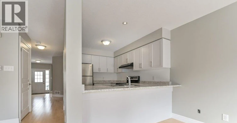 45 Rockcliffe Drive, Kitchener, ON, N2R 1W5 - 6