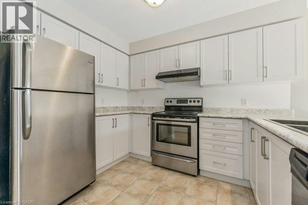 45 Rockcliffe Drive, Kitchener, ON, N2R 1W5 - 8