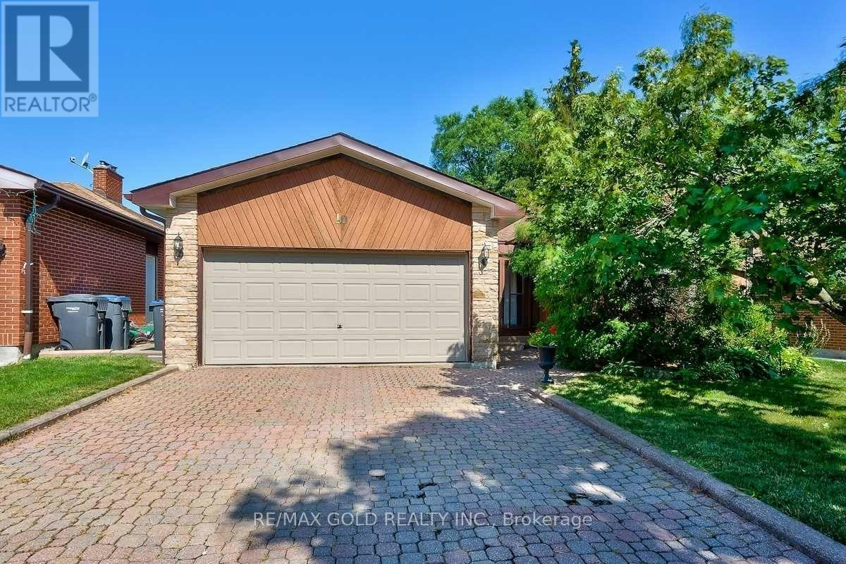 10 Milford Crescent, Brampton, ON, L6S 3E4