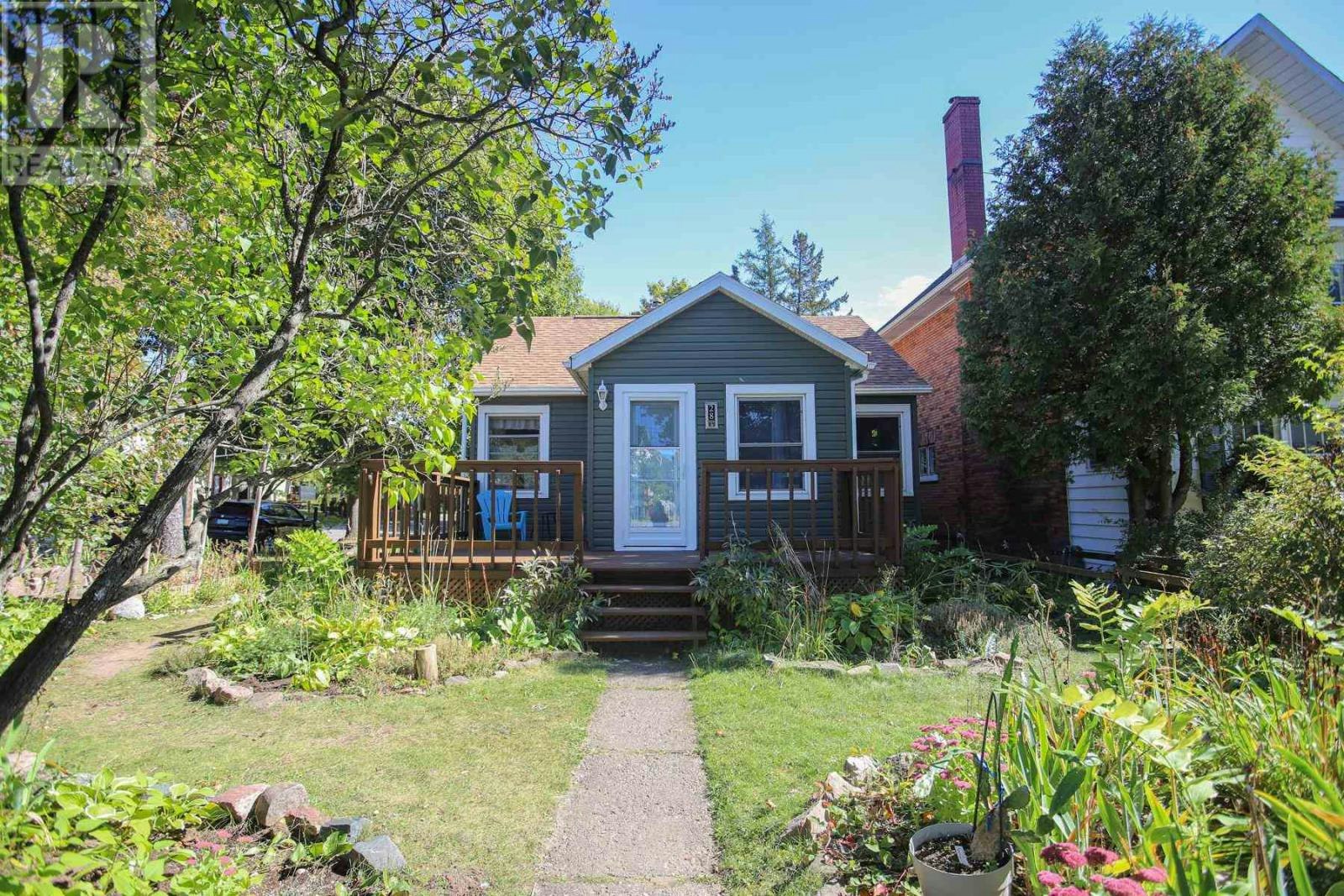 28 Putney Road, Sault Ste. Marie, ON, P6B 2Y5