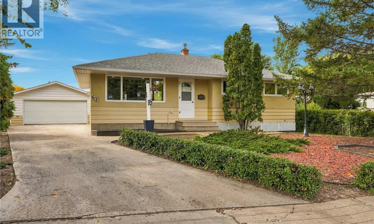 67 Laird Crescent