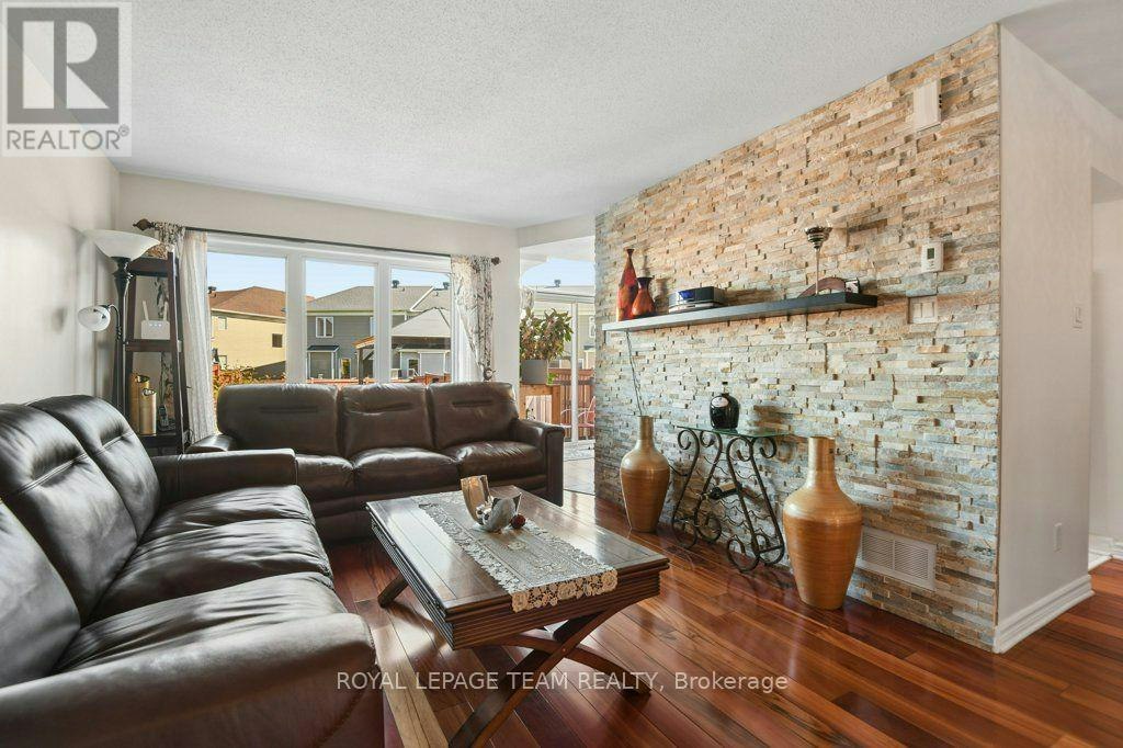 303 Balinroan Crescent, Ottawa, ON, K2J 3T7 - 8