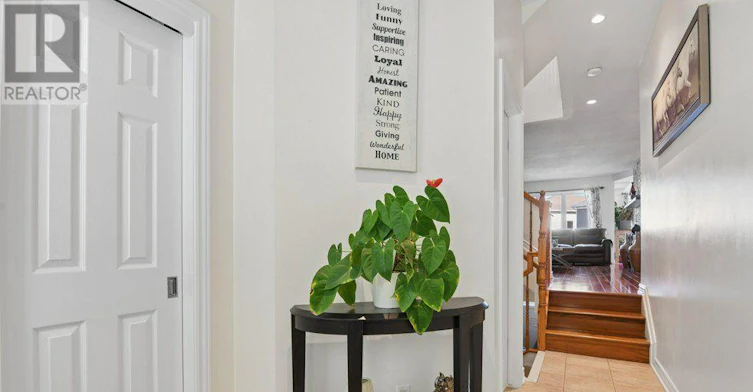 303 Balinroan Crescent, Ottawa, ON, K2J 3T7 - 4