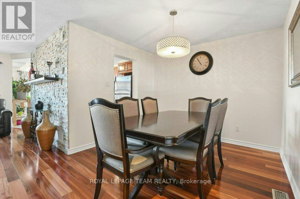 303 Balinroan Crescent, Ottawa, ON, K2J 3T7 - 9