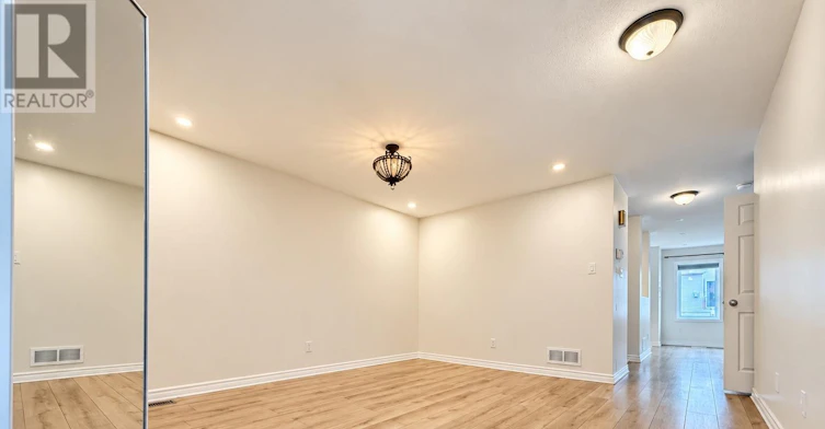 318 Ventanna Way, Ottawa, ON, K2J 0Y1 - 5