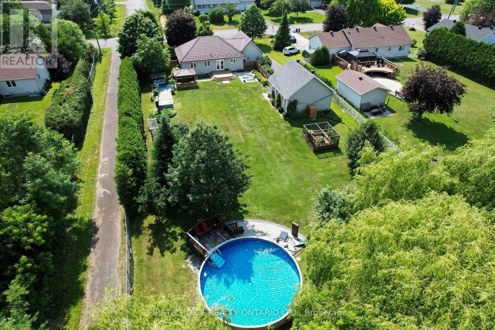 5857 Trudeau Avenue, Ottawa, ON, K0A 3H0 - 4