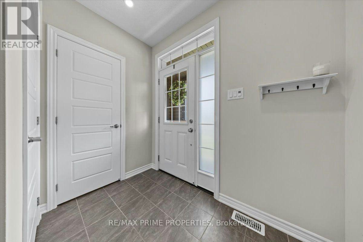 350 Sweetfern Crescent, Ottawa, ON, K4A 1A5 - 2