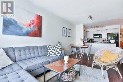 802-18 Stafford Street, Toronto, ON, M5V 3W4 - 11