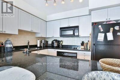 802-18 Stafford Street, Toronto, ON, M5V 3W4 - 8
