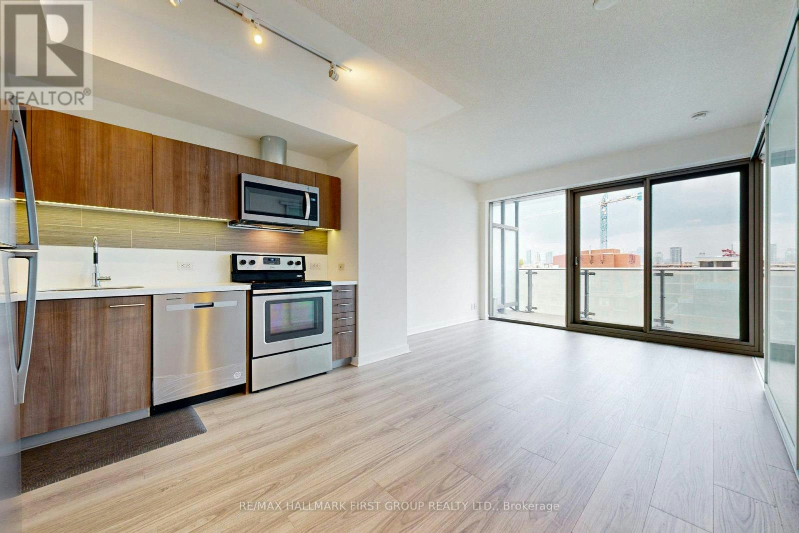 1304-390 Cherry Street, Toronto, ON, M5A 0E2 - 3