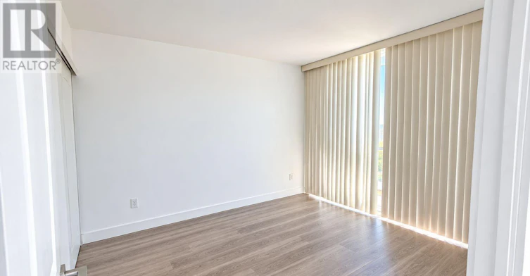 1033-15 Iceboat Terrace, Toronto, ON, M5V 4A5 - 4