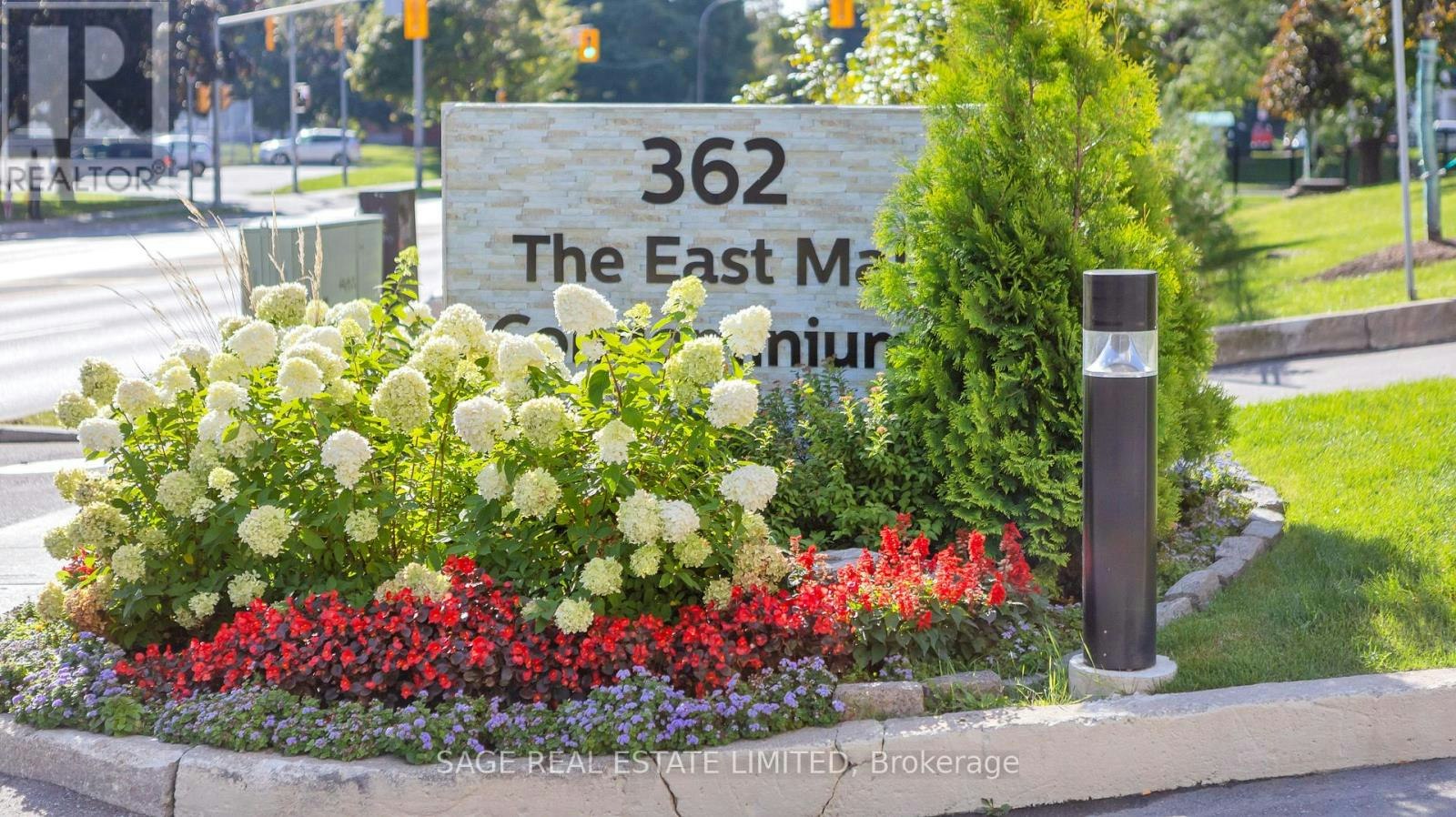 1006-362 The East Mall, Toronto, ON, M9B 6C4