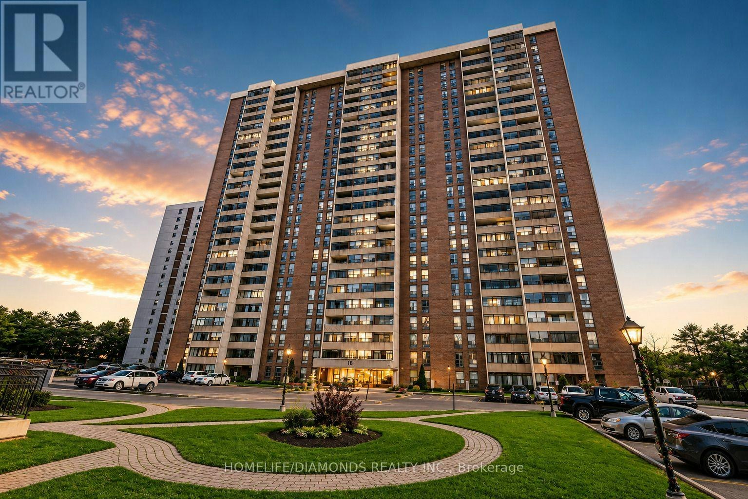 1411-18 Knightsbridge Road, Brampton, ON, L6T 3X5