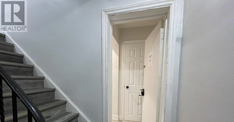 1-259 Lakeshore Road E, Mississauga, ON, L5G 1G8 - 2