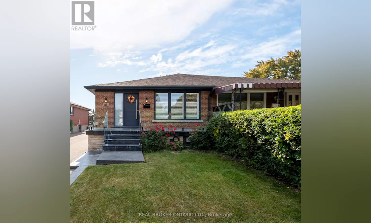 1633 Coram Crescent