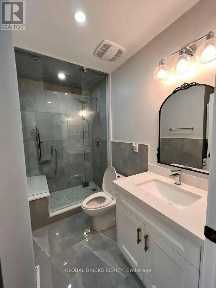UPPER-49 Argyle Crescent, Brampton, ON, L6T 1M9 - 4