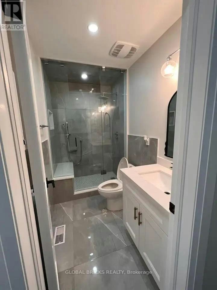 UPPER-49 Argyle Crescent, Brampton, ON, L6T 1M9 - 5