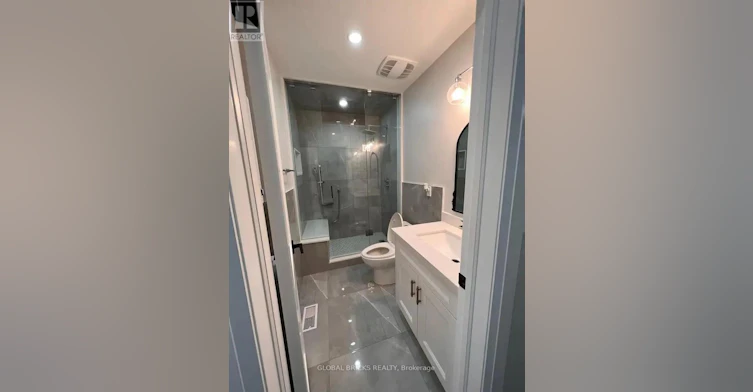 UPPER-49 Argyle Crescent, Brampton, ON, L6T 1M9 - 5