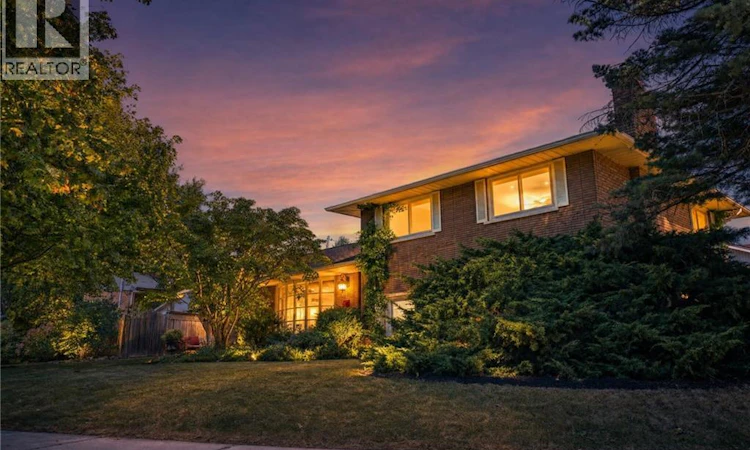 517 Rosedale Crescent