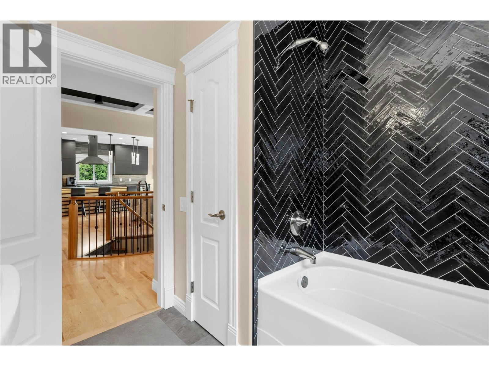 628 S Spruceview Place, Kelowna, BC, V1V 2P7 - 45