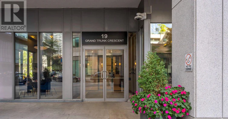 1605-19 Grand Trunk Crescent, Toronto, ON, M5J 3A3 - 4