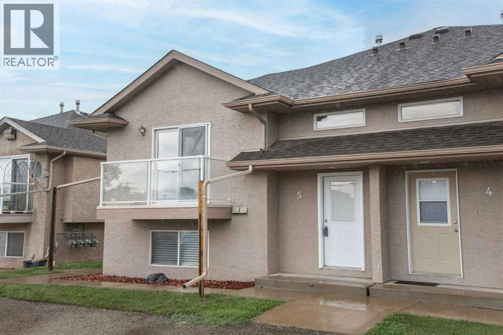 5-4626 44 Street, Sylvan Lake, AB, T4S 1W7