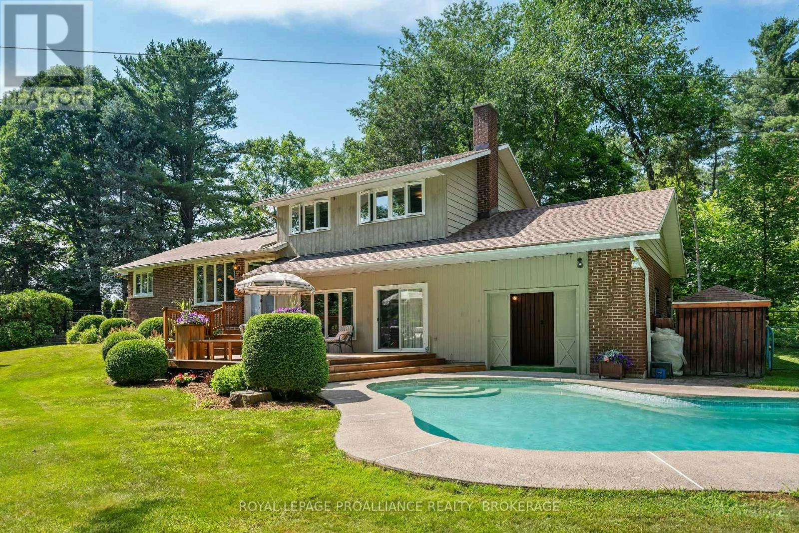 120 Cross Cemetery Road, Leeds and the Thousand Islands, ON, K0E 1L0