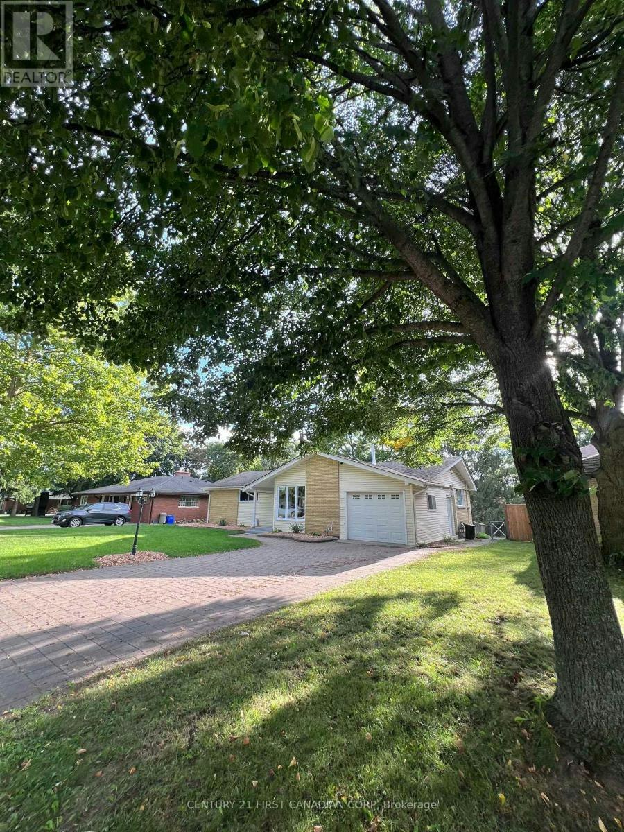604 Headley Drive, London, ON, N6H 3V4