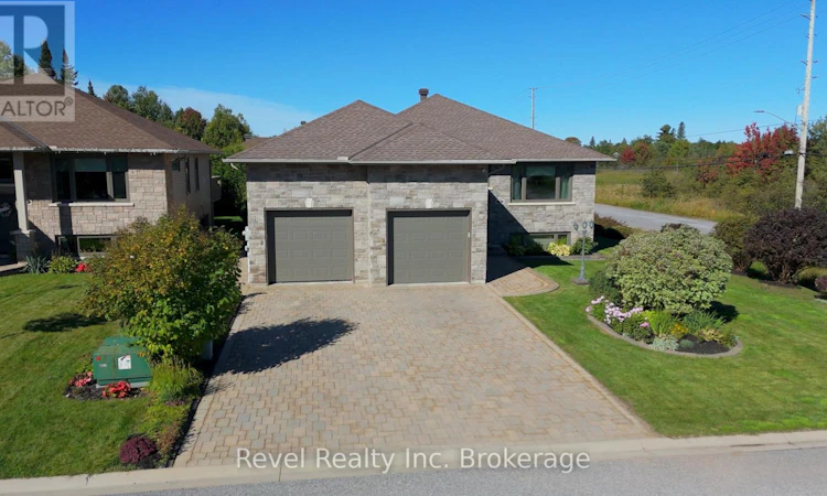 5 Sugarbush Street