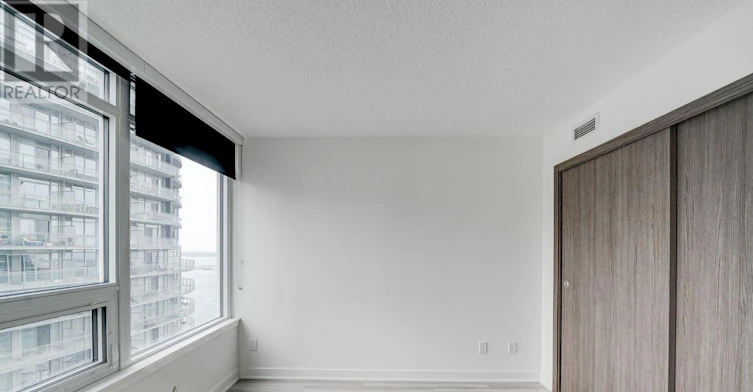 2612-17 Bathurst Street, Toronto, ON, M5V 0N1 - 27