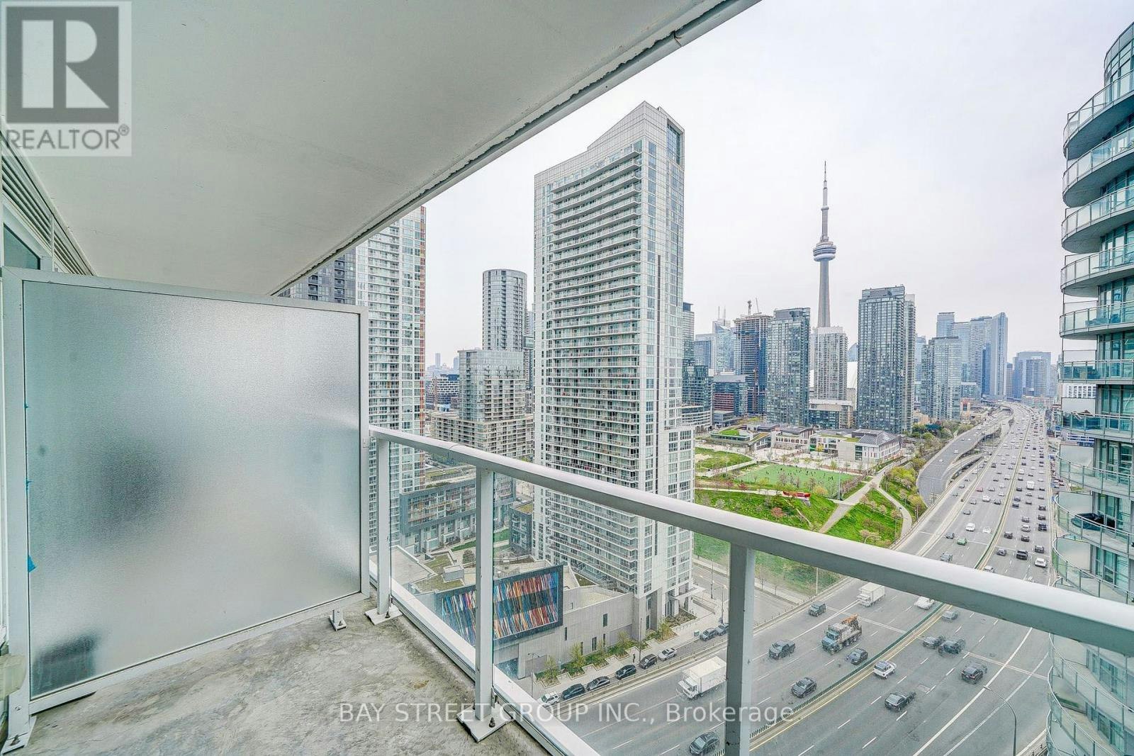 2612-17 Bathurst Street, Toronto, ON, M5V 0N1 - 32