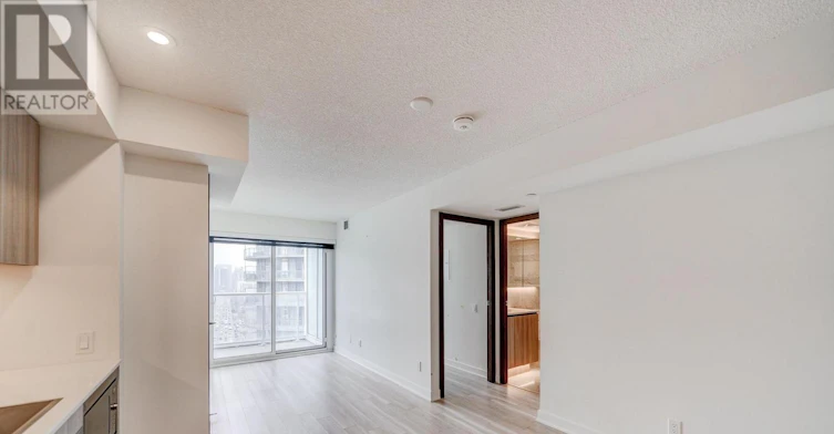 2612-17 Bathurst Street, Toronto, ON, M5V 0N1 - 19