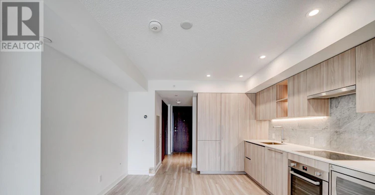 2612-17 Bathurst Street, Toronto, ON, M5V 0N1 - 13