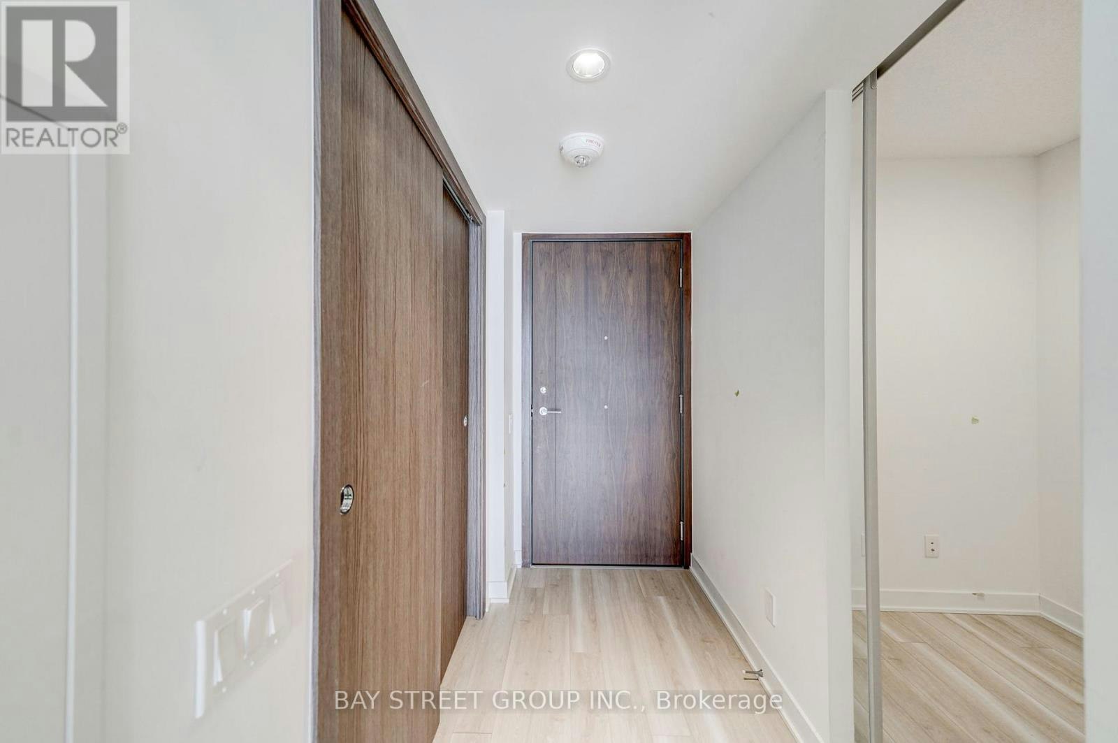 2612-17 Bathurst Street, Toronto, ON, M5V 0N1 - 5