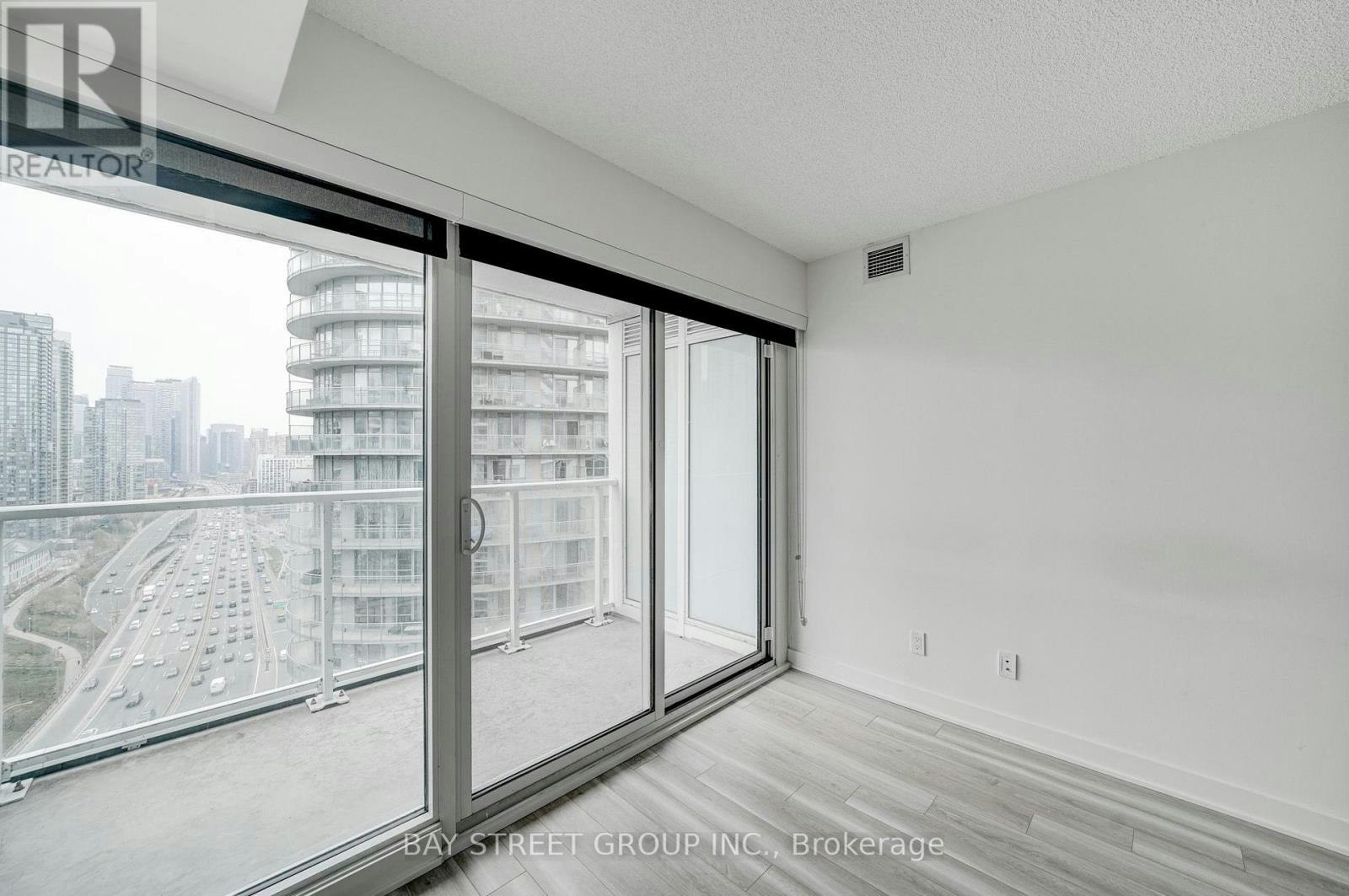 2612-17 Bathurst Street, Toronto, ON, M5V 0N1 - 22