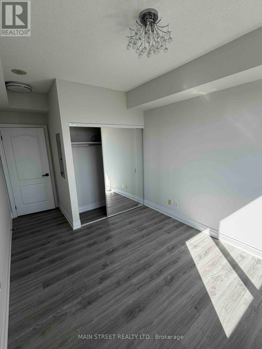 RG3-2 Clairtrell Road, Toronto, ON, M2N 7H5 - 11