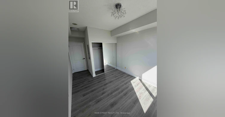 RG3-2 Clairtrell Road, Toronto, ON, M2N 7H5 - 11