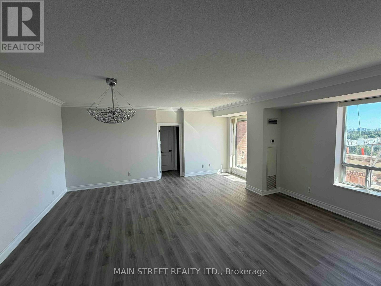 RG3-2 Clairtrell Road, Toronto, ON, M2N 7H5 - 2